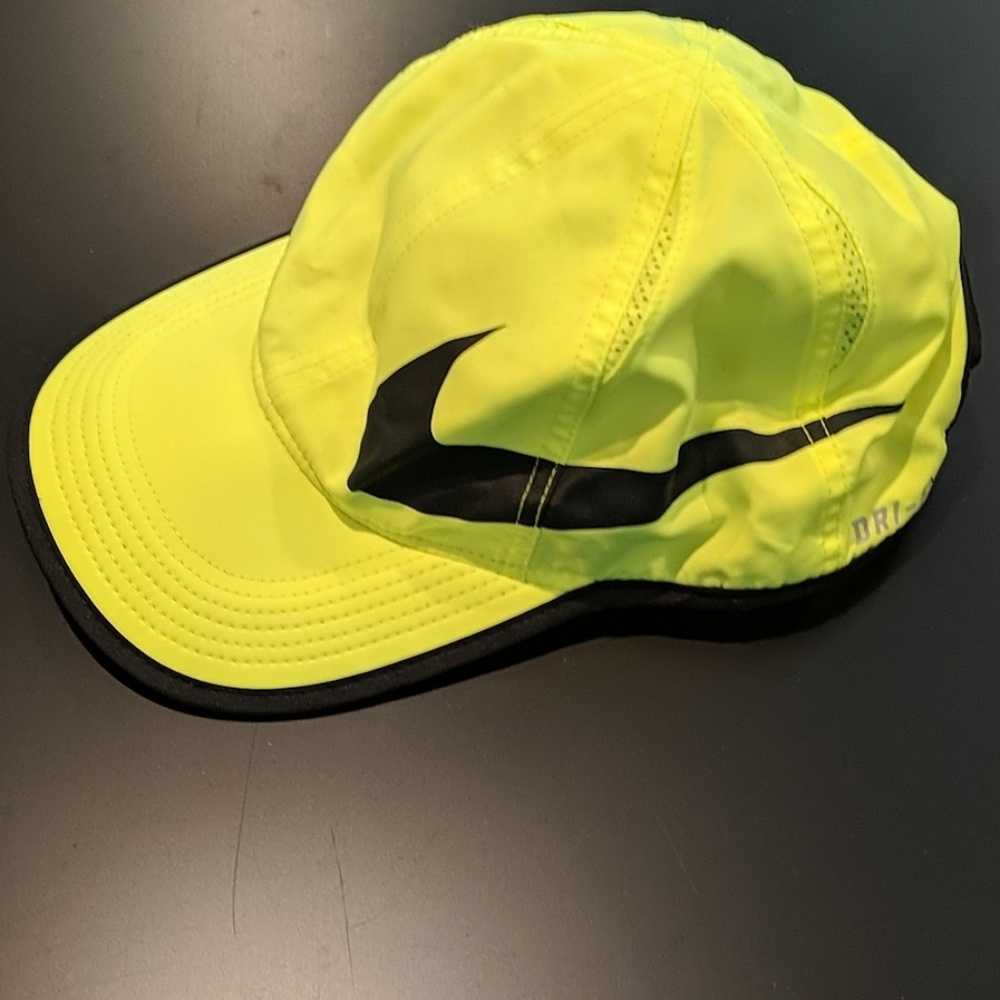 Feather light dri-fit Nike hat